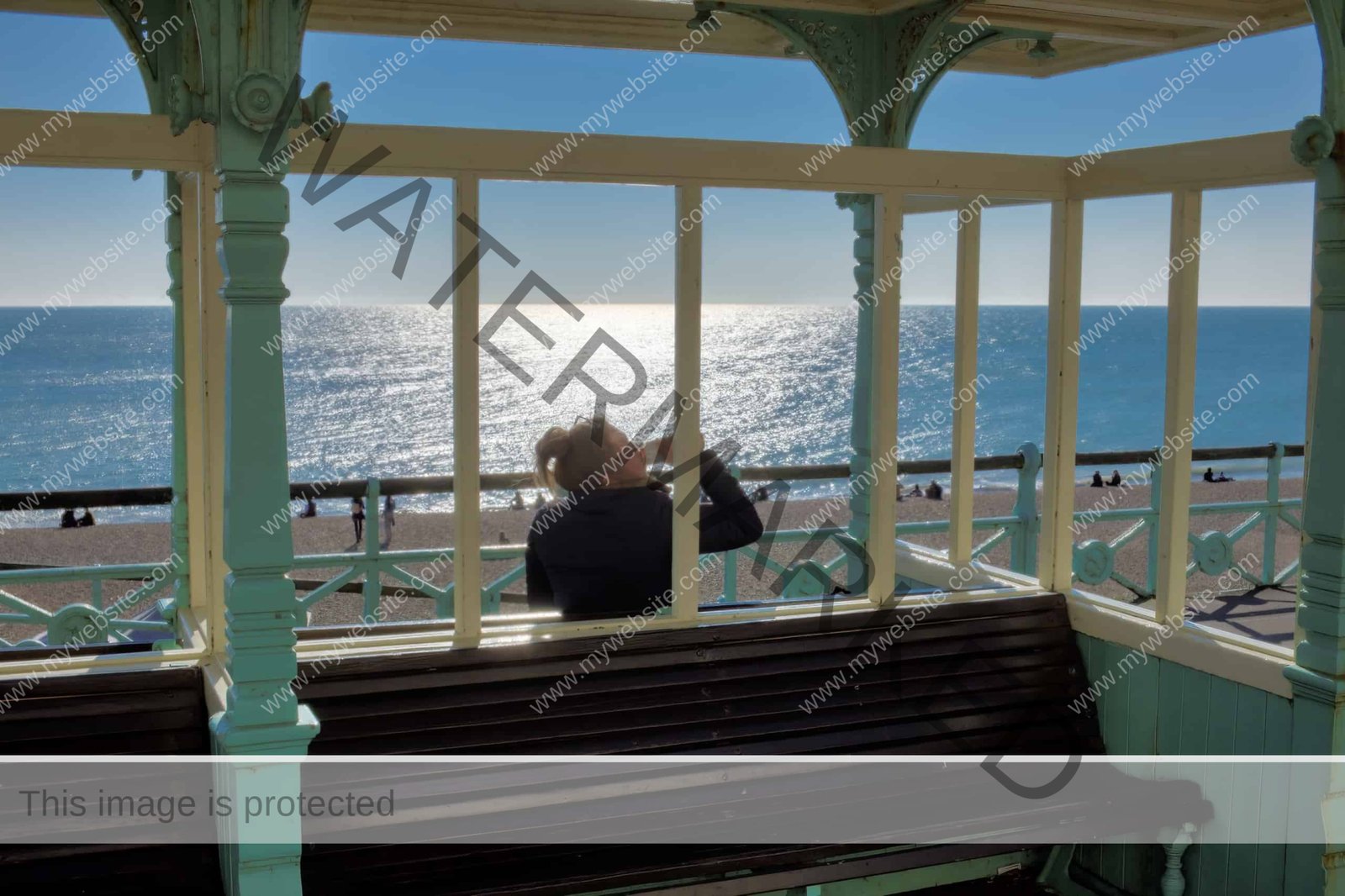 Brighton seafront drinker